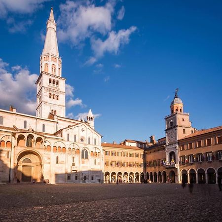 Appartamenti - Moderna - 500M Dal Duomo Módena Exterior foto